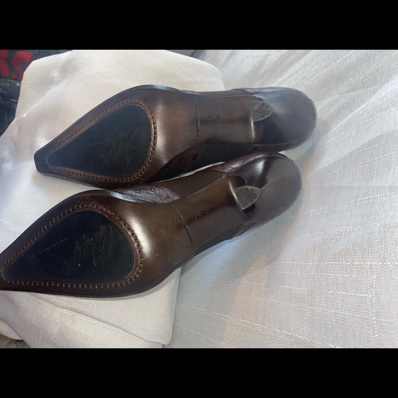 NWOB Donald J Pliner Leather Brown Ankle Boots - Picture 6 of 9